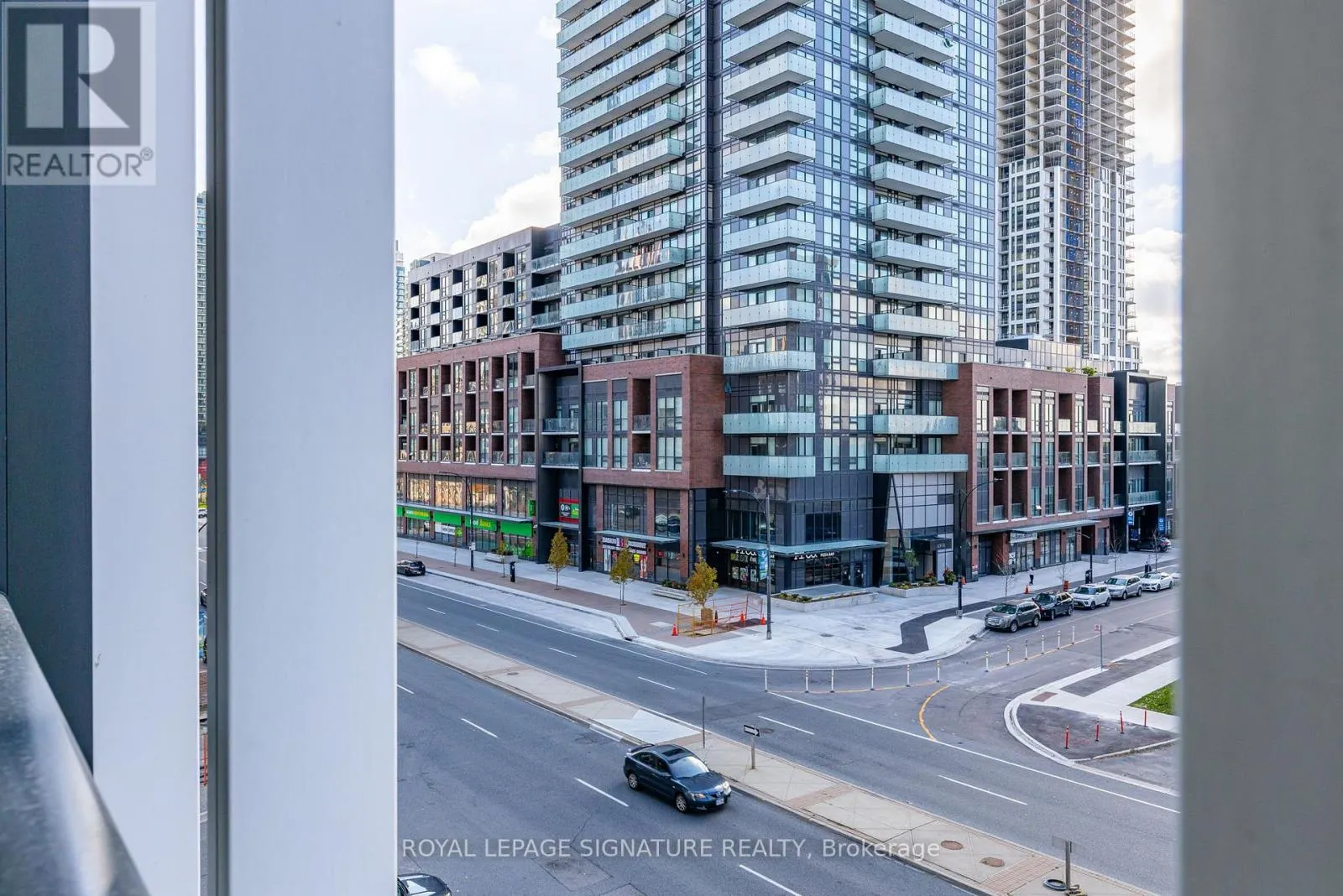 311 - 395 SQUARE ONE DRIVE