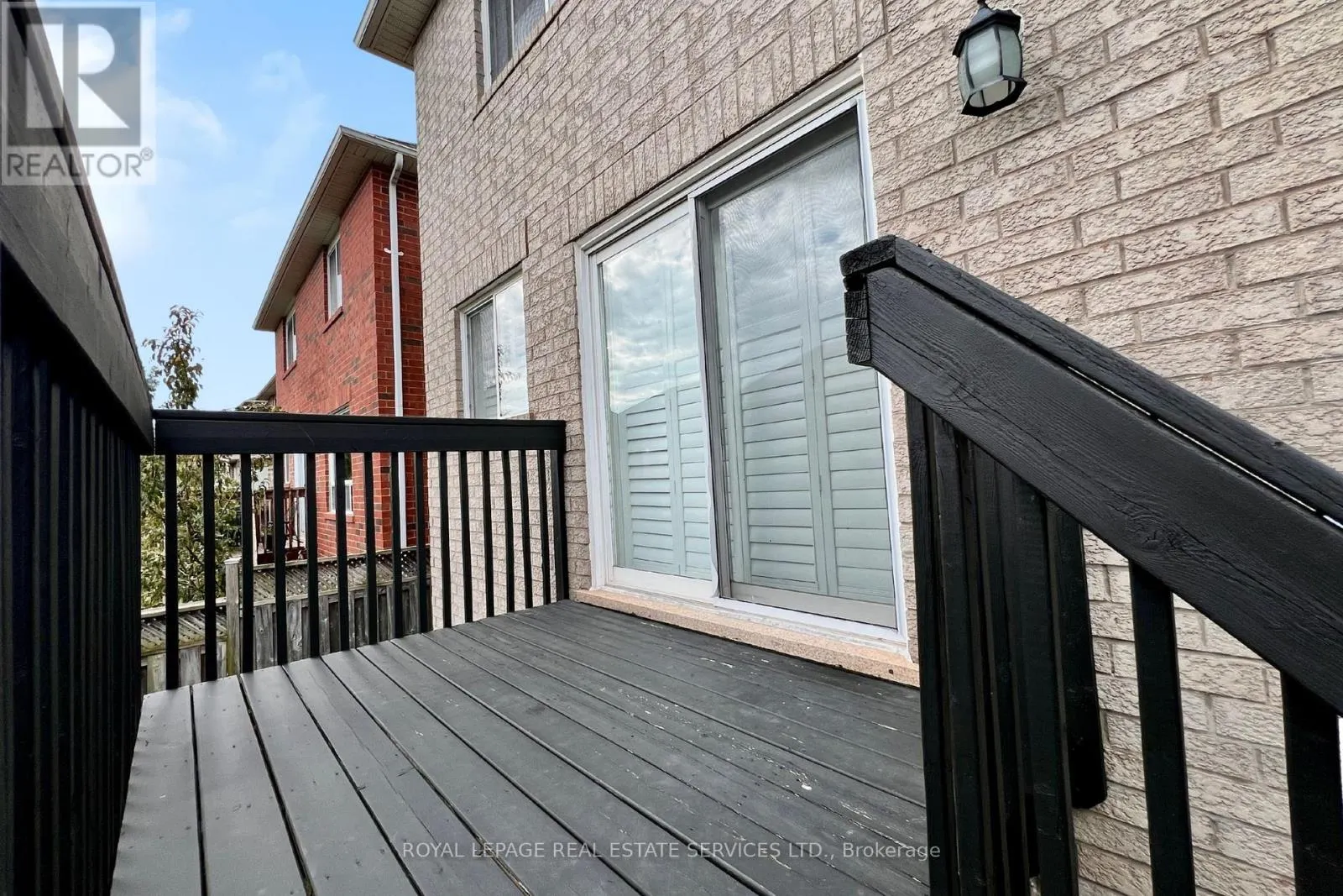 2384 HOLLYBROOK DRIVE