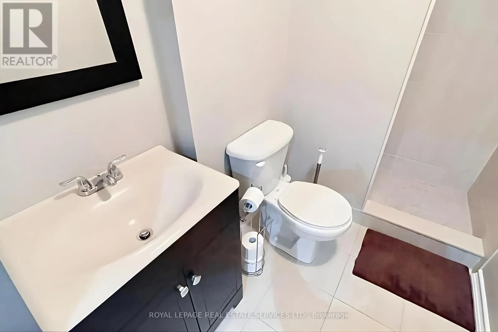 2384 HOLLYBROOK DRIVE