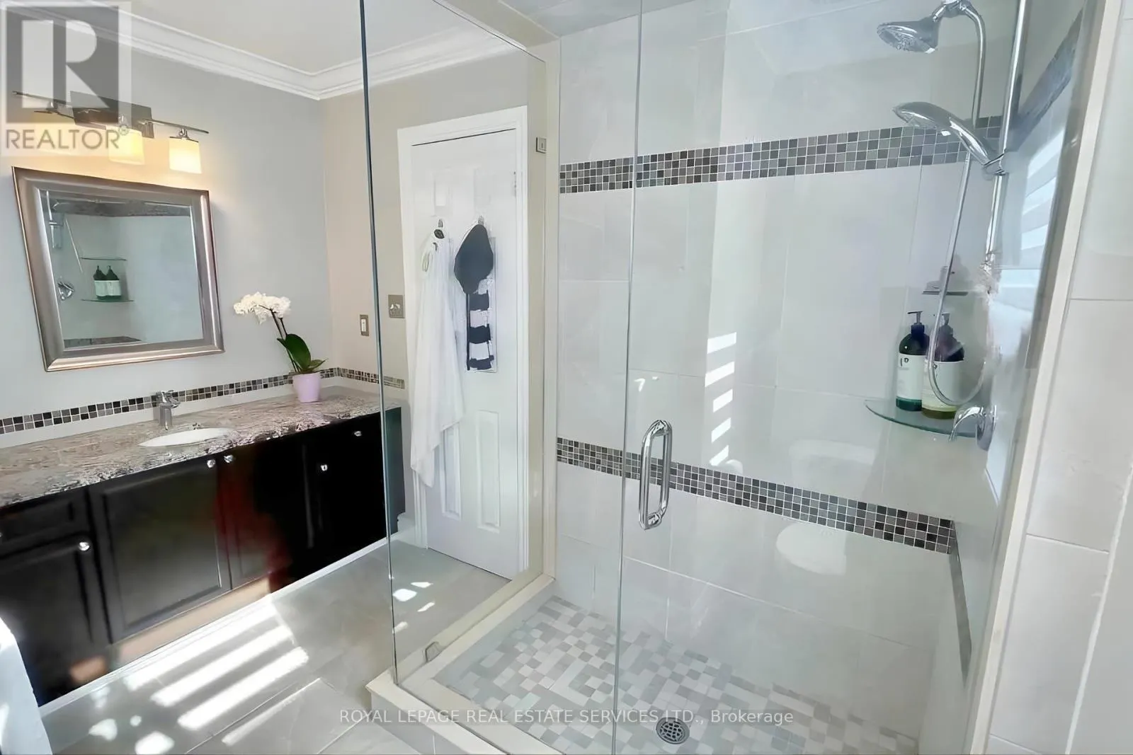 2384 HOLLYBROOK DRIVE