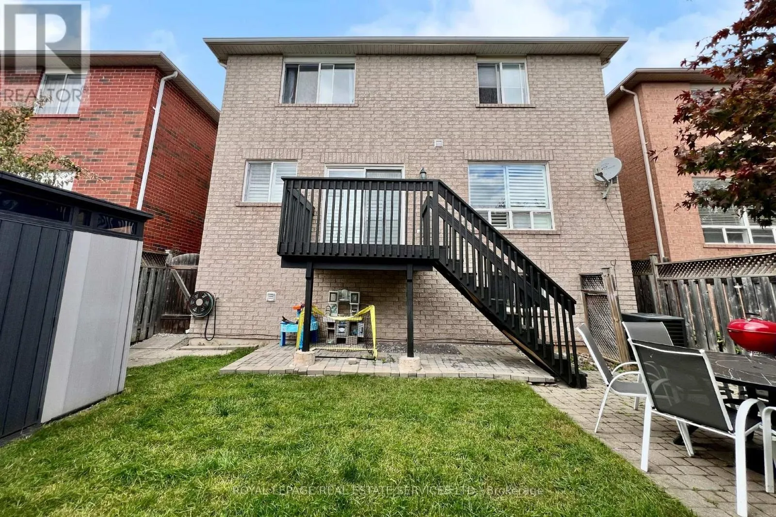 2384 HOLLYBROOK DRIVE