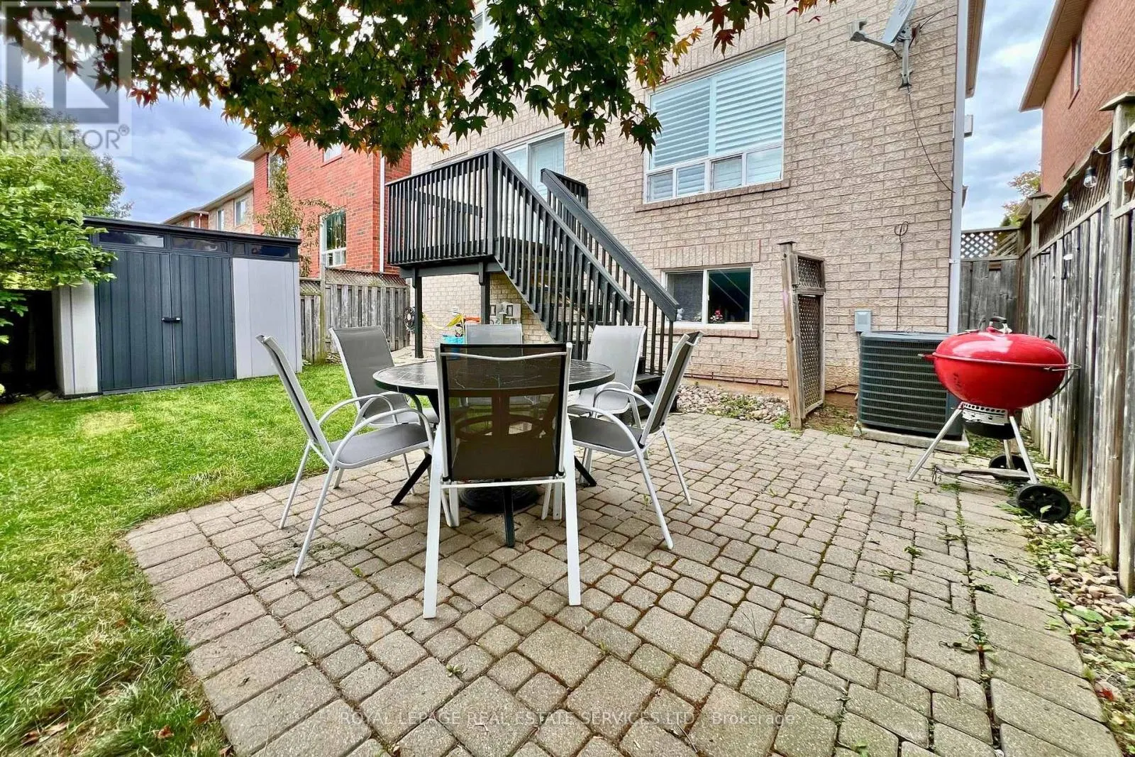 2384 HOLLYBROOK DRIVE