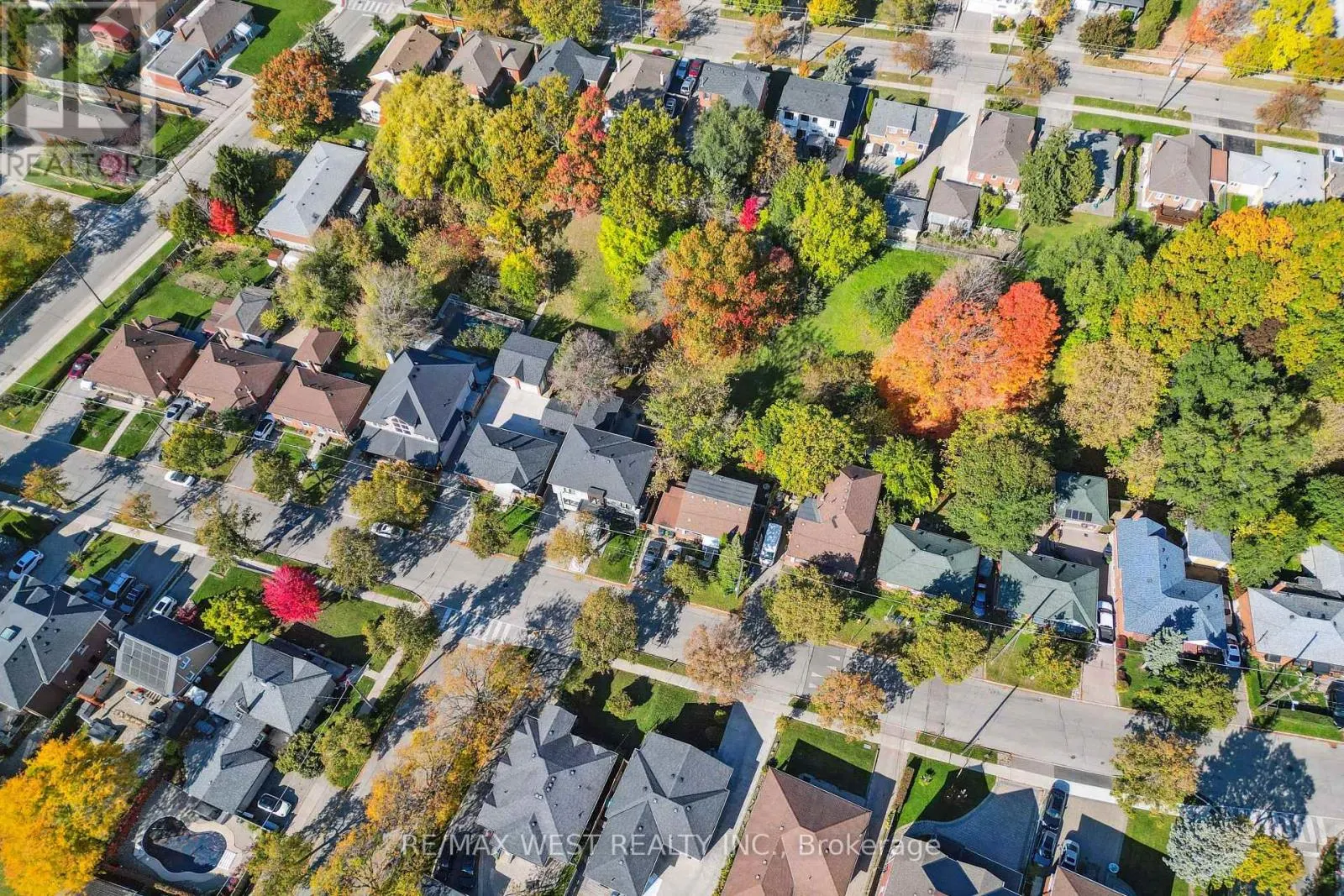 48 ARROWSMITH AVENUE