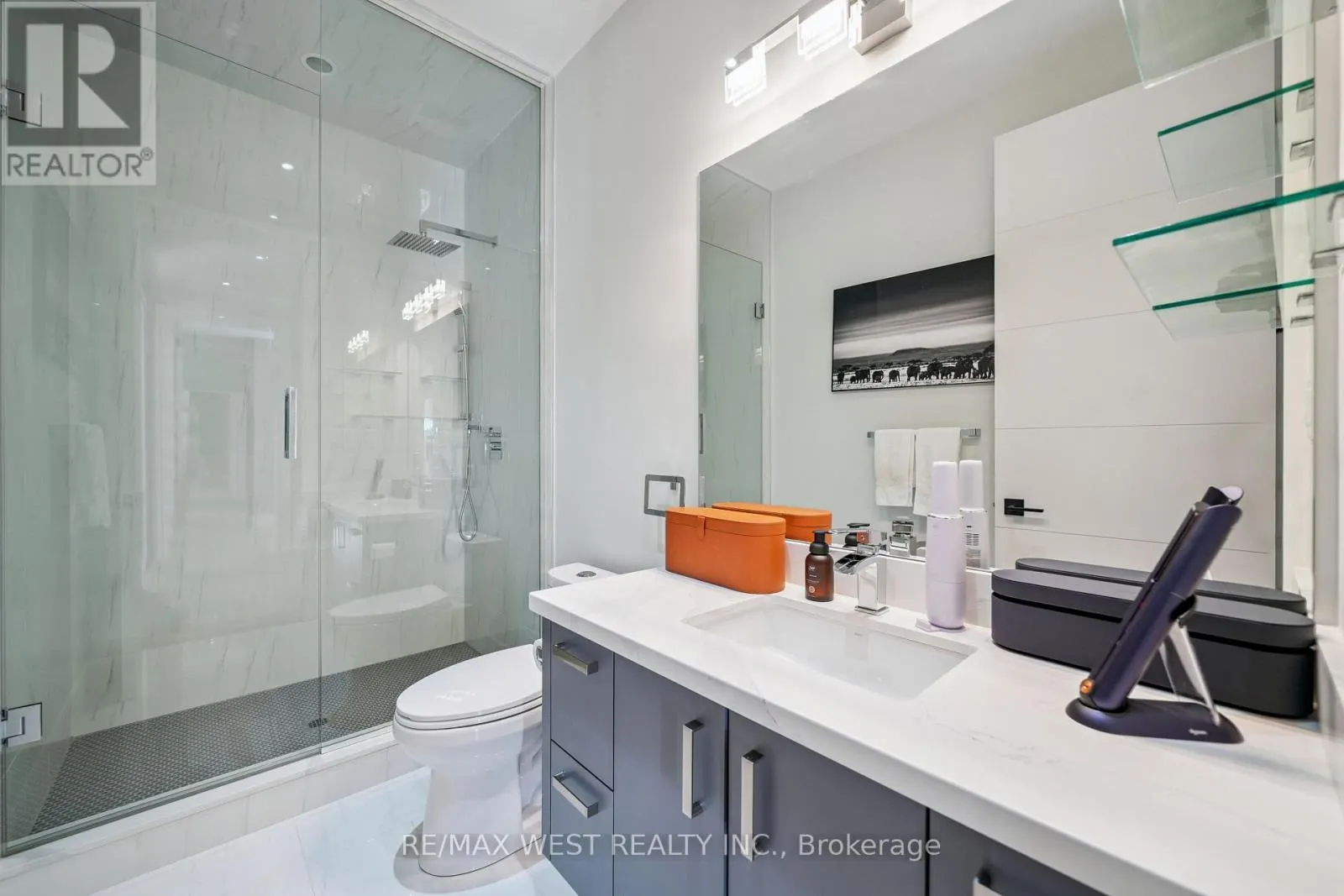 48 ARROWSMITH AVENUE