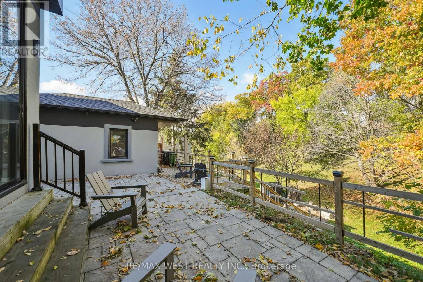 48 ARROWSMITH AVENUE