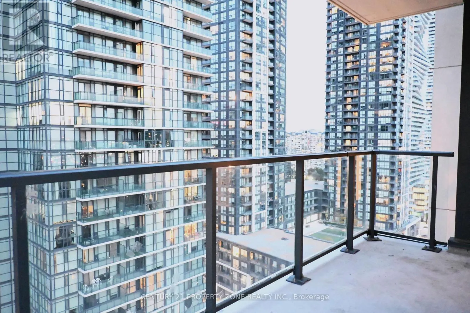 1815 - 4055 PARKSIDE VILLAGE DRIVE