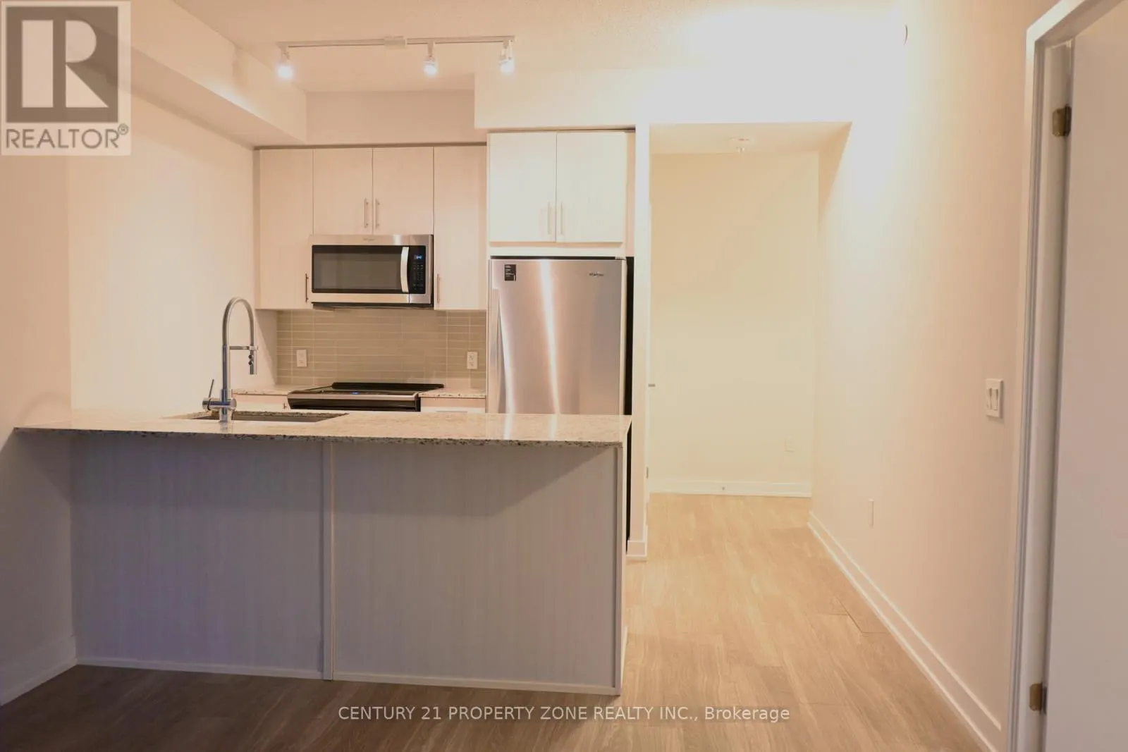 1815 - 4055 PARKSIDE VILLAGE DRIVE