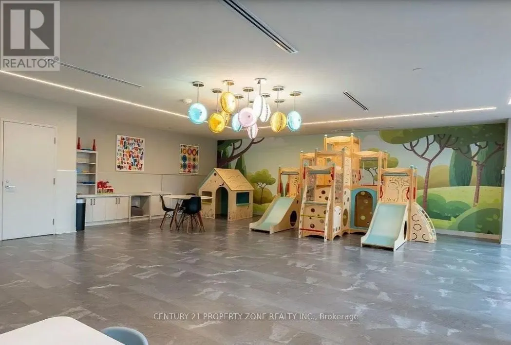 1815 - 4055 PARKSIDE VILLAGE DRIVE