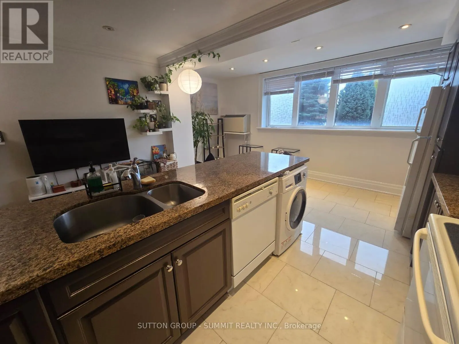 104 - 2615 KEELE STREET