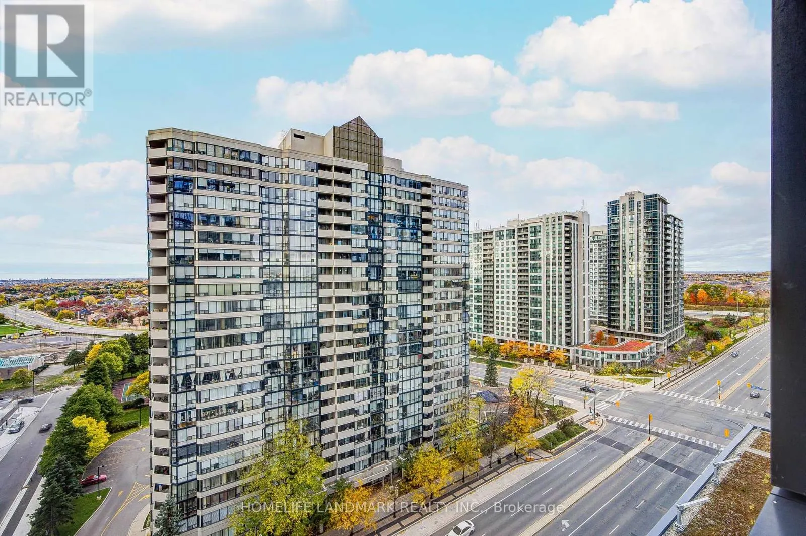 1208 - 395 SQUARE ONE DRIVE