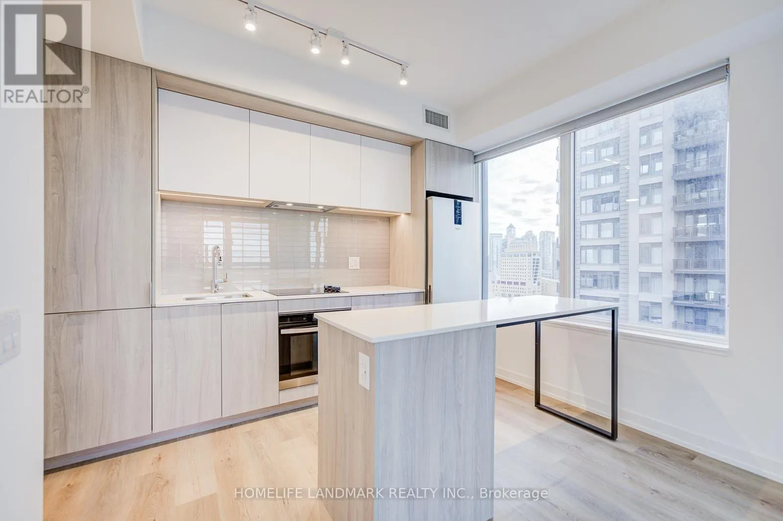 1208 - 395 SQUARE ONE DRIVE