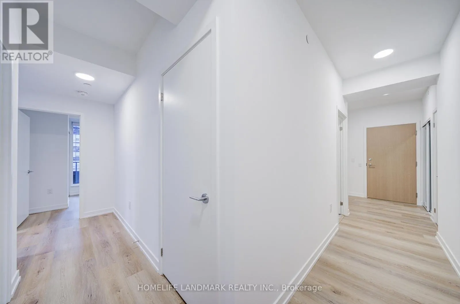 1208 - 395 SQUARE ONE DRIVE