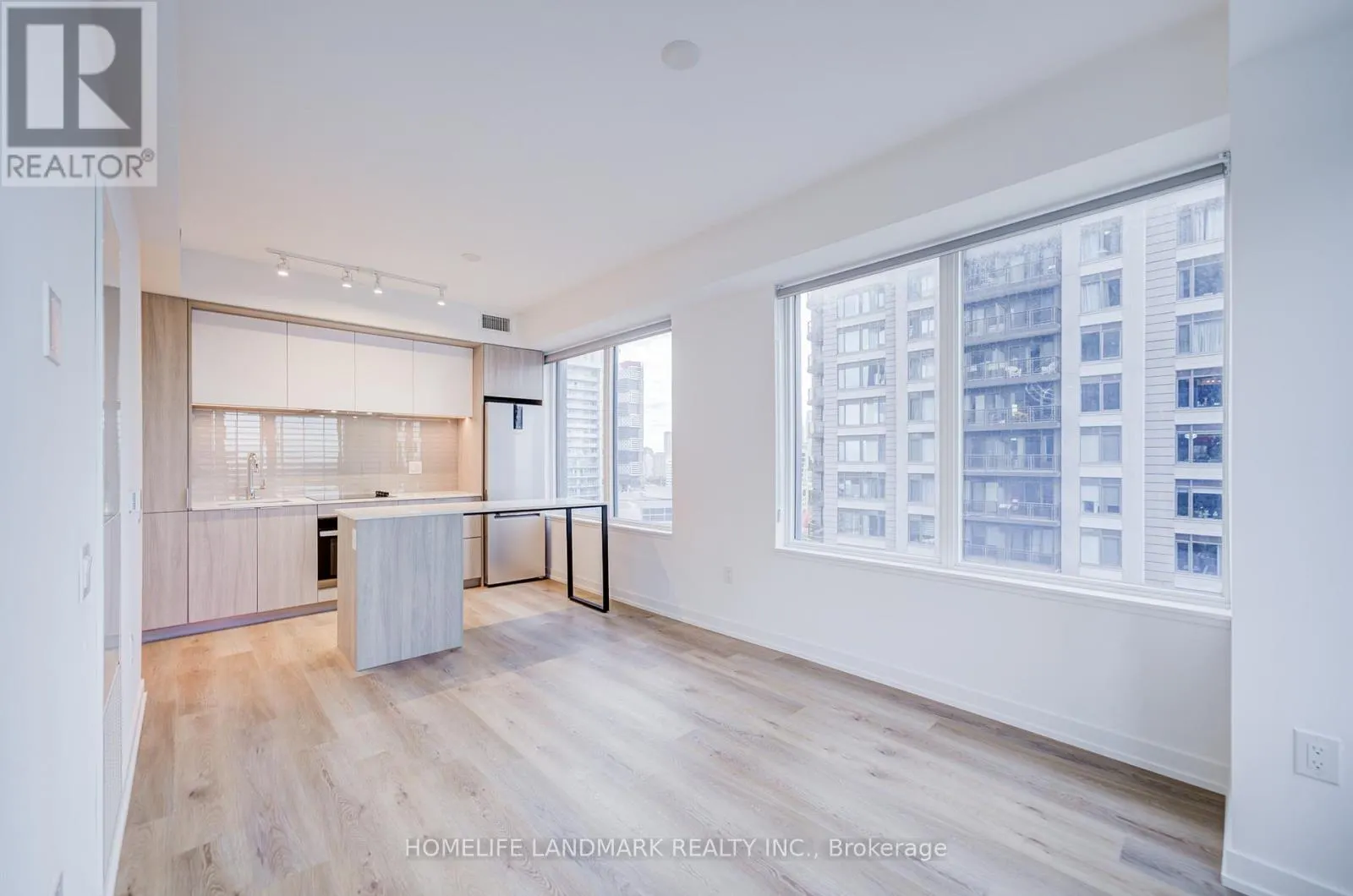 1208 - 395 SQUARE ONE DRIVE