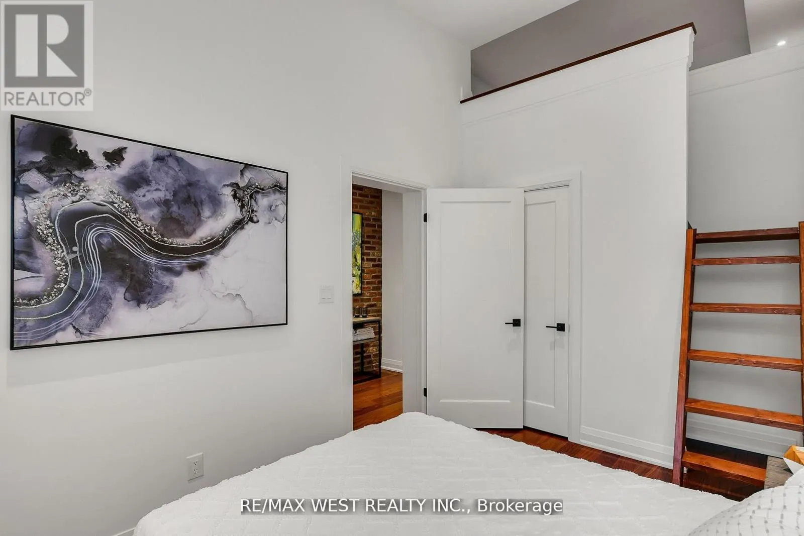 414 CLENDENAN AVENUE