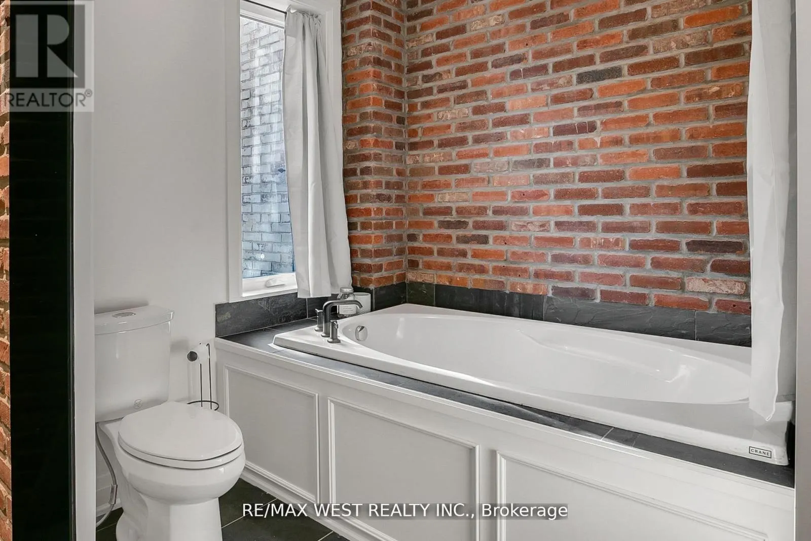 414 CLENDENAN AVENUE