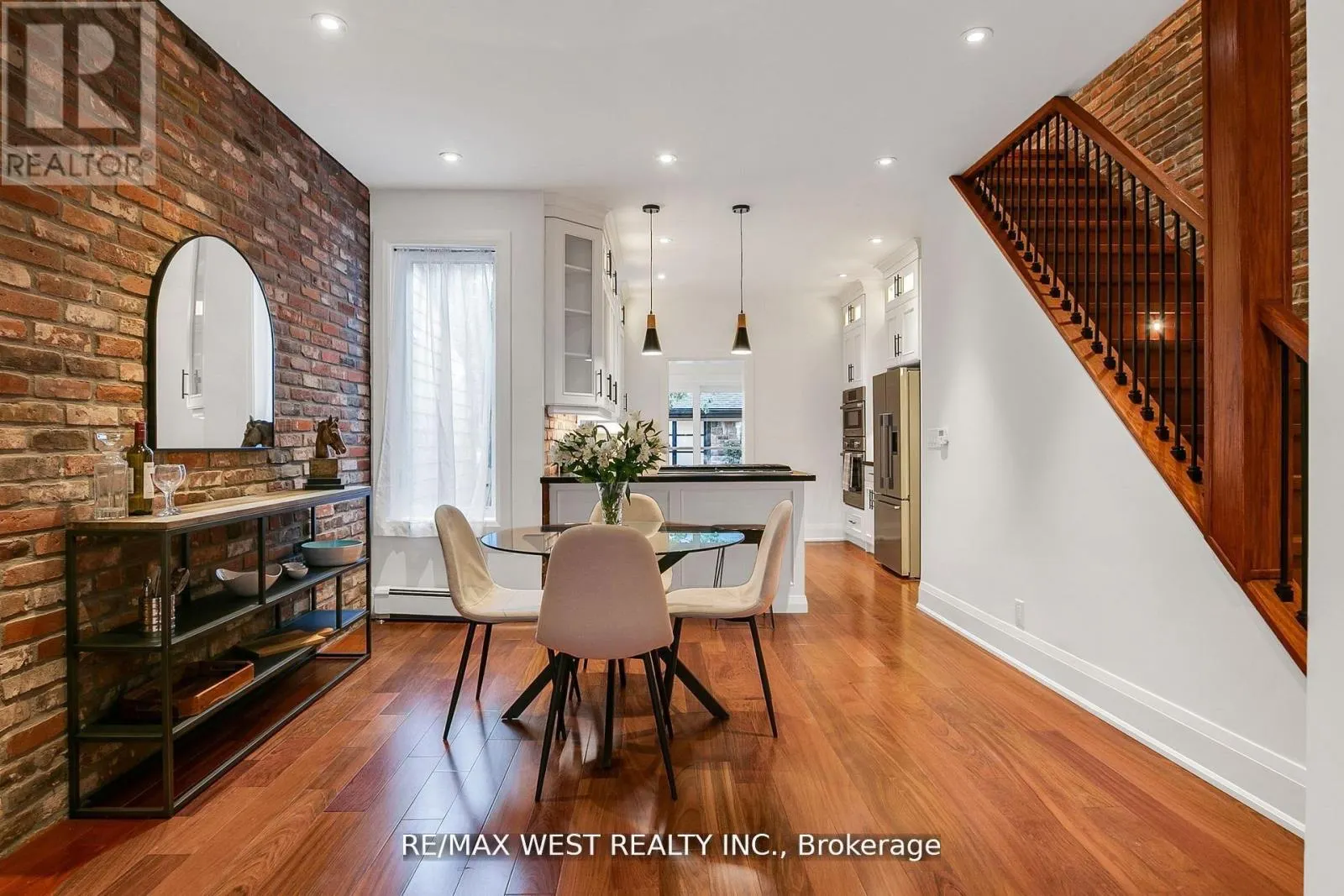 414 CLENDENAN AVENUE