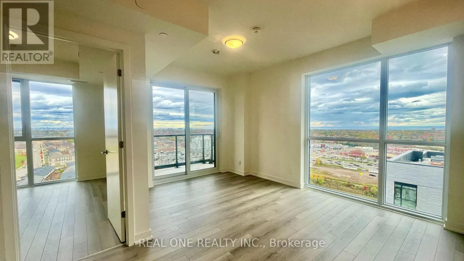 1909 - 3079 TRAFALGAR ROAD