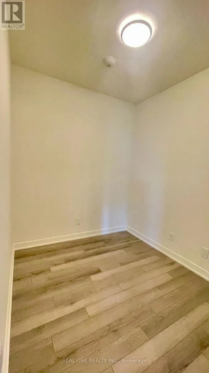 1909 - 3079 TRAFALGAR ROAD