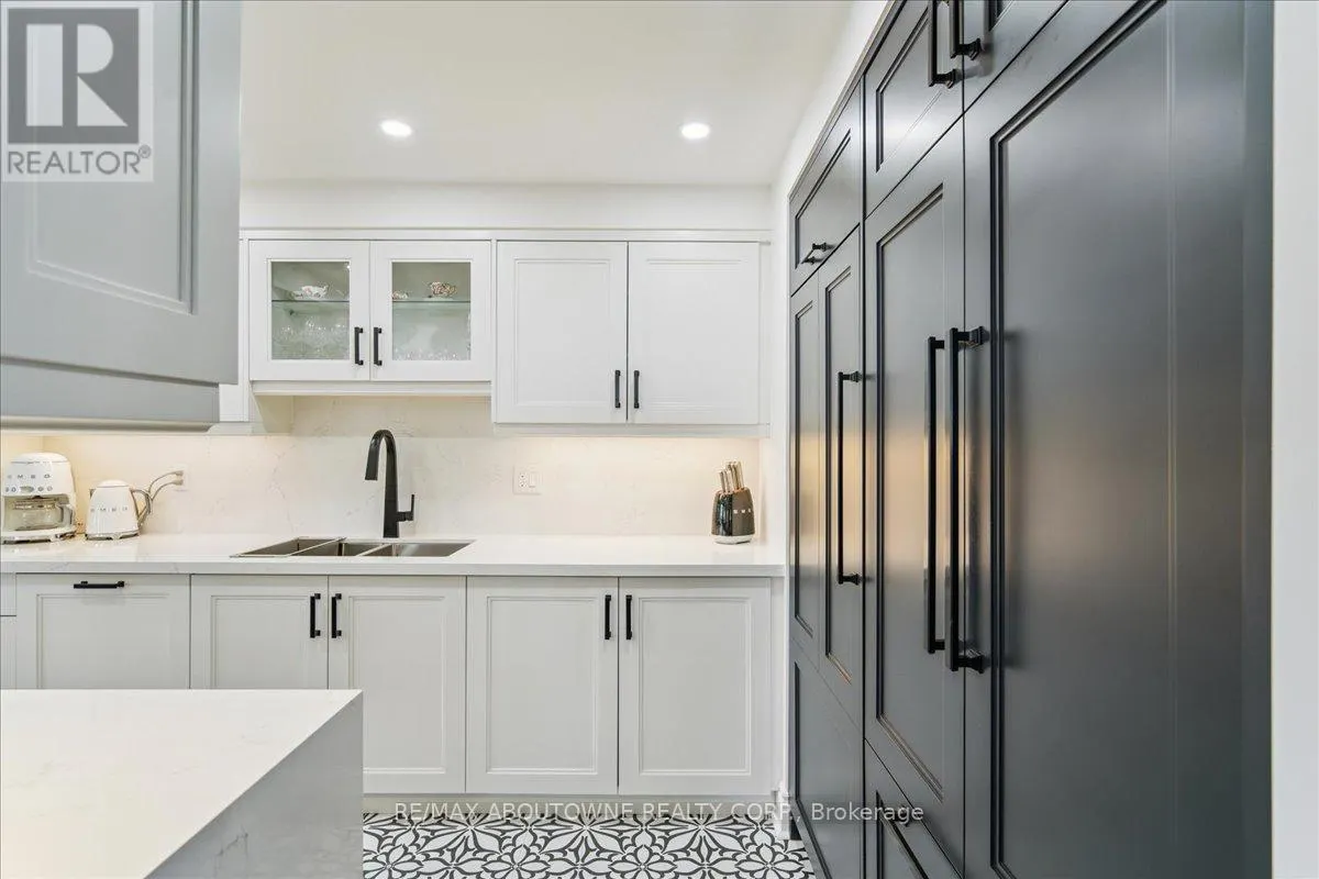 2603 - 550 WEBB DRIVE