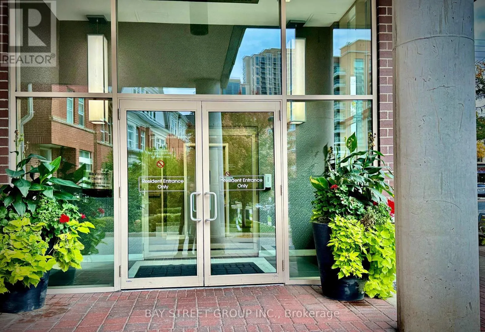 1107 - 5101 DUNDAS STREET W