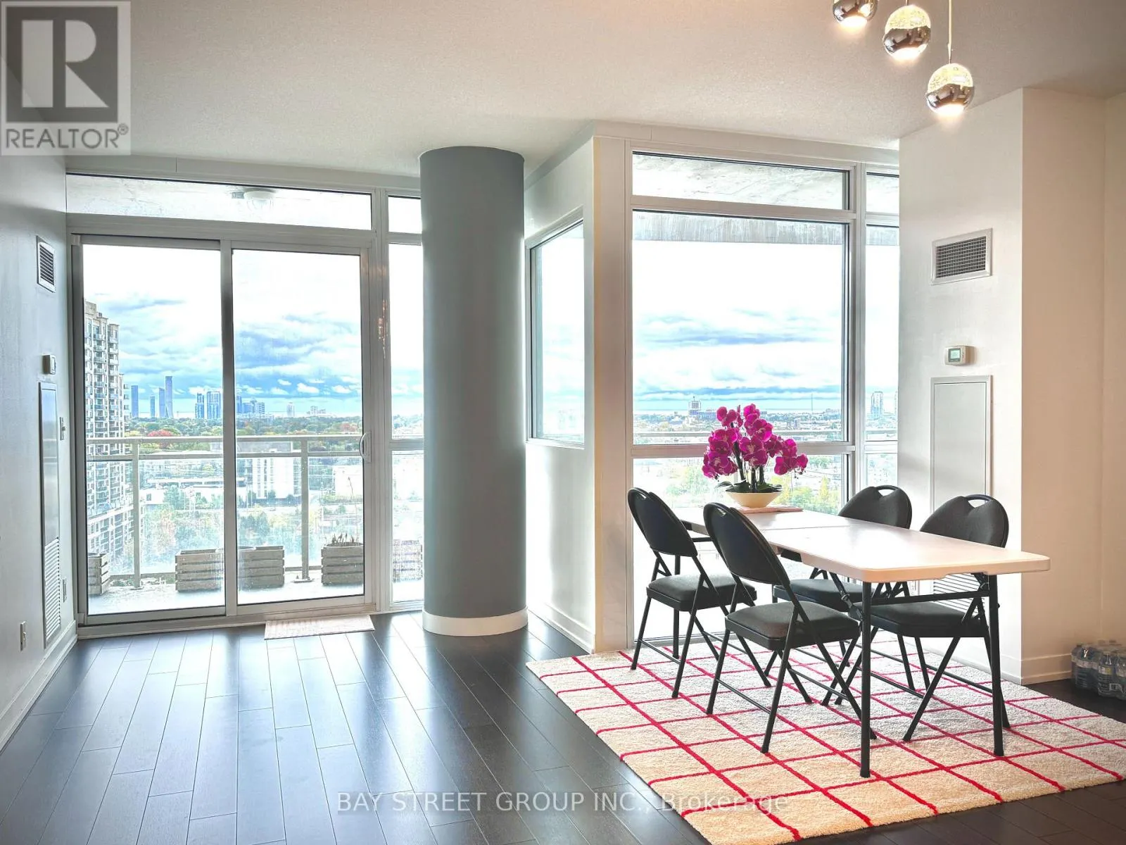 1107 - 5101 DUNDAS STREET W