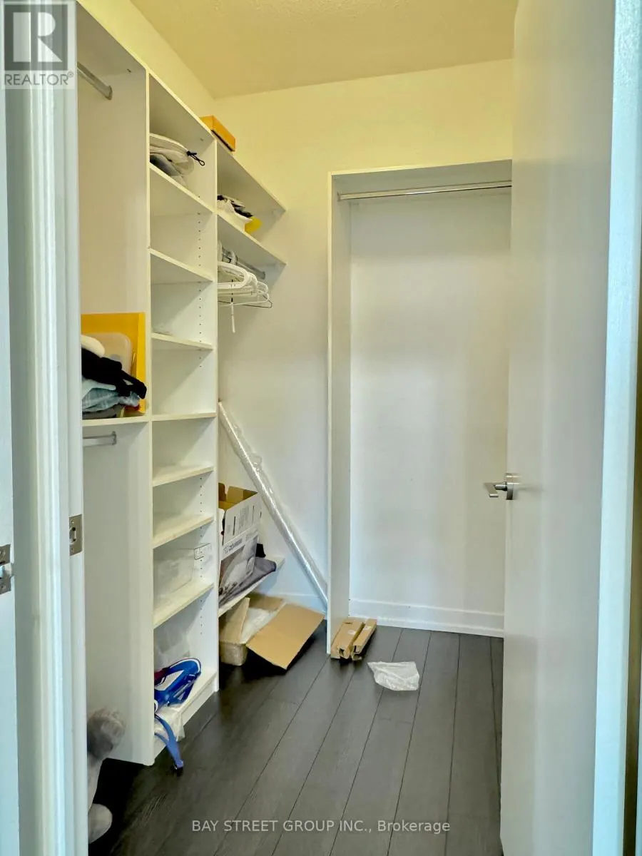 1107 - 5101 DUNDAS STREET W