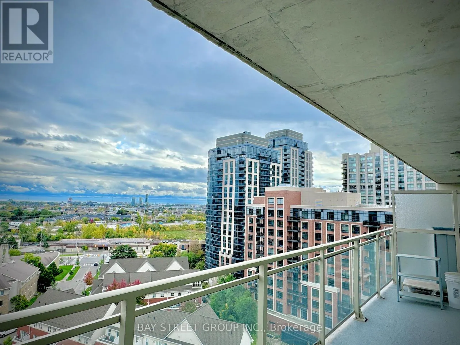 1107 - 5101 DUNDAS STREET W