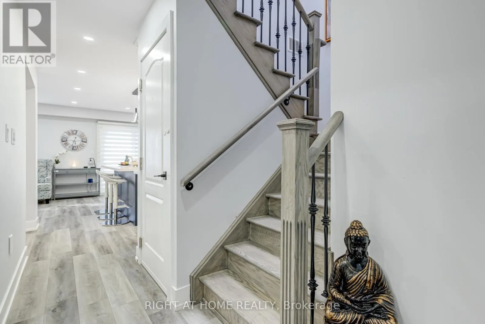 3 FORESTGROVE CIRCLE