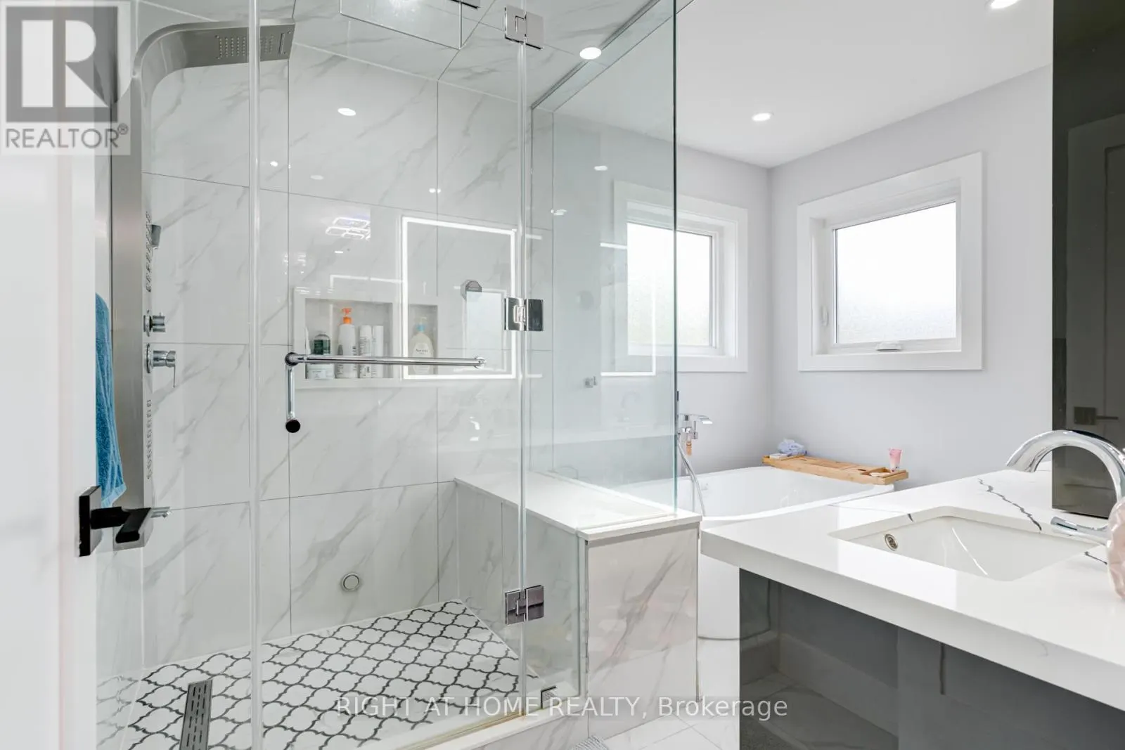 3 FORESTGROVE CIRCLE