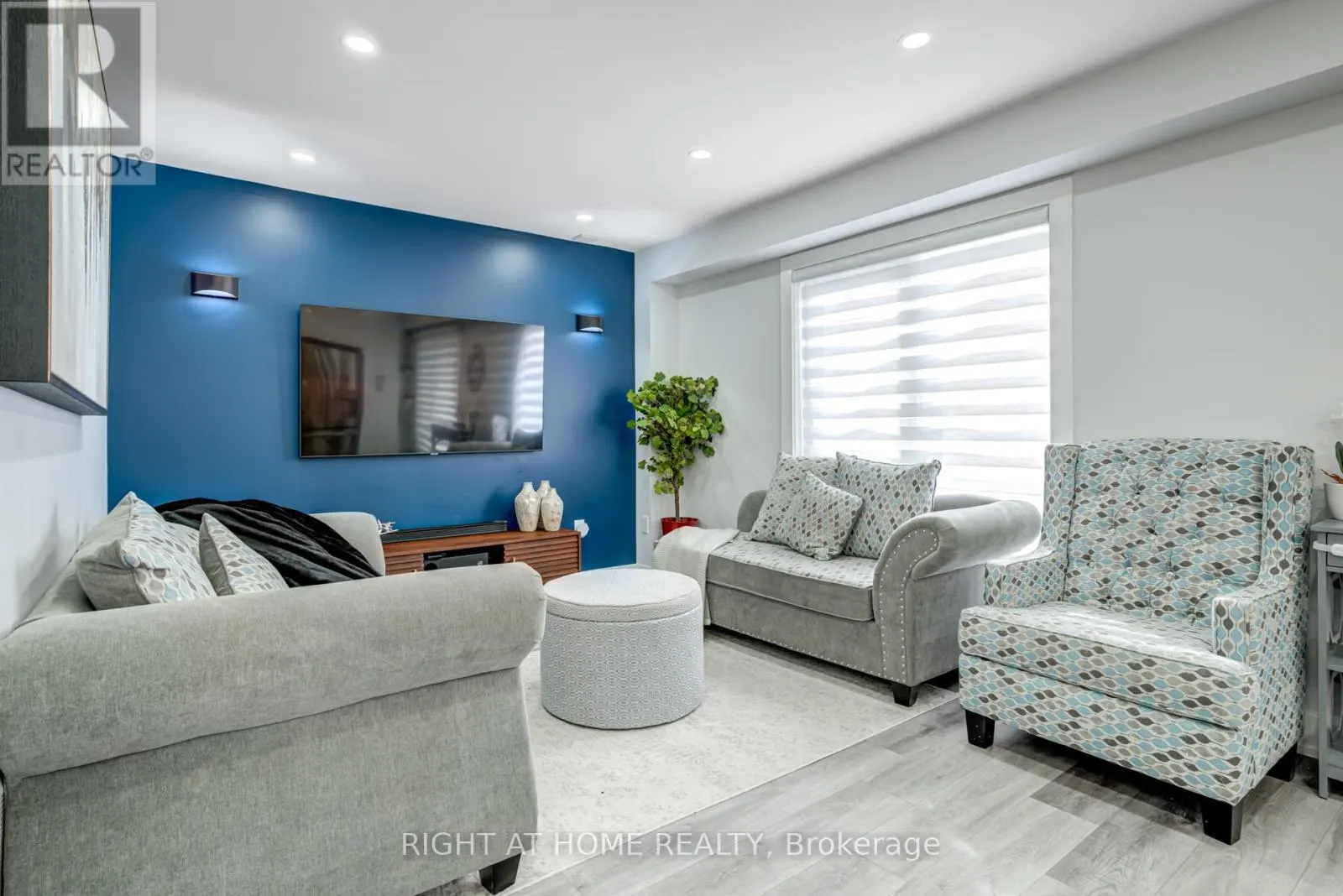 3 FORESTGROVE CIRCLE