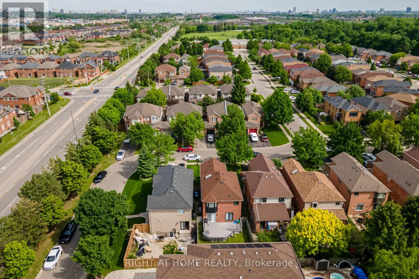 3 FORESTGROVE CIRCLE