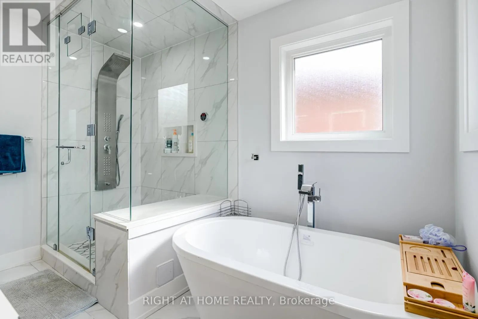 3 FORESTGROVE CIRCLE