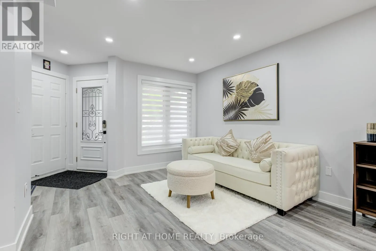 3 FORESTGROVE CIRCLE