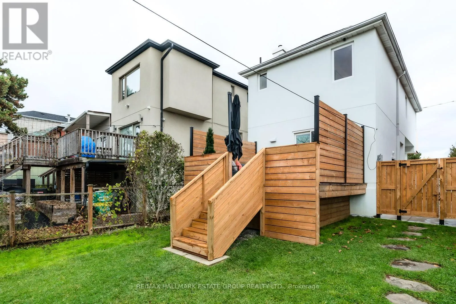 282 EARLSCOURT AVENUE