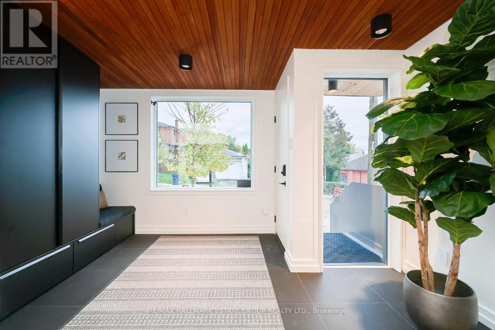 282 EARLSCOURT AVENUE