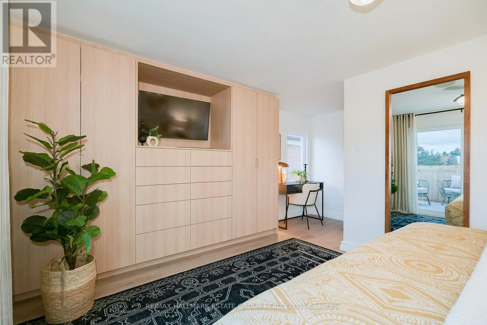 282 EARLSCOURT AVENUE