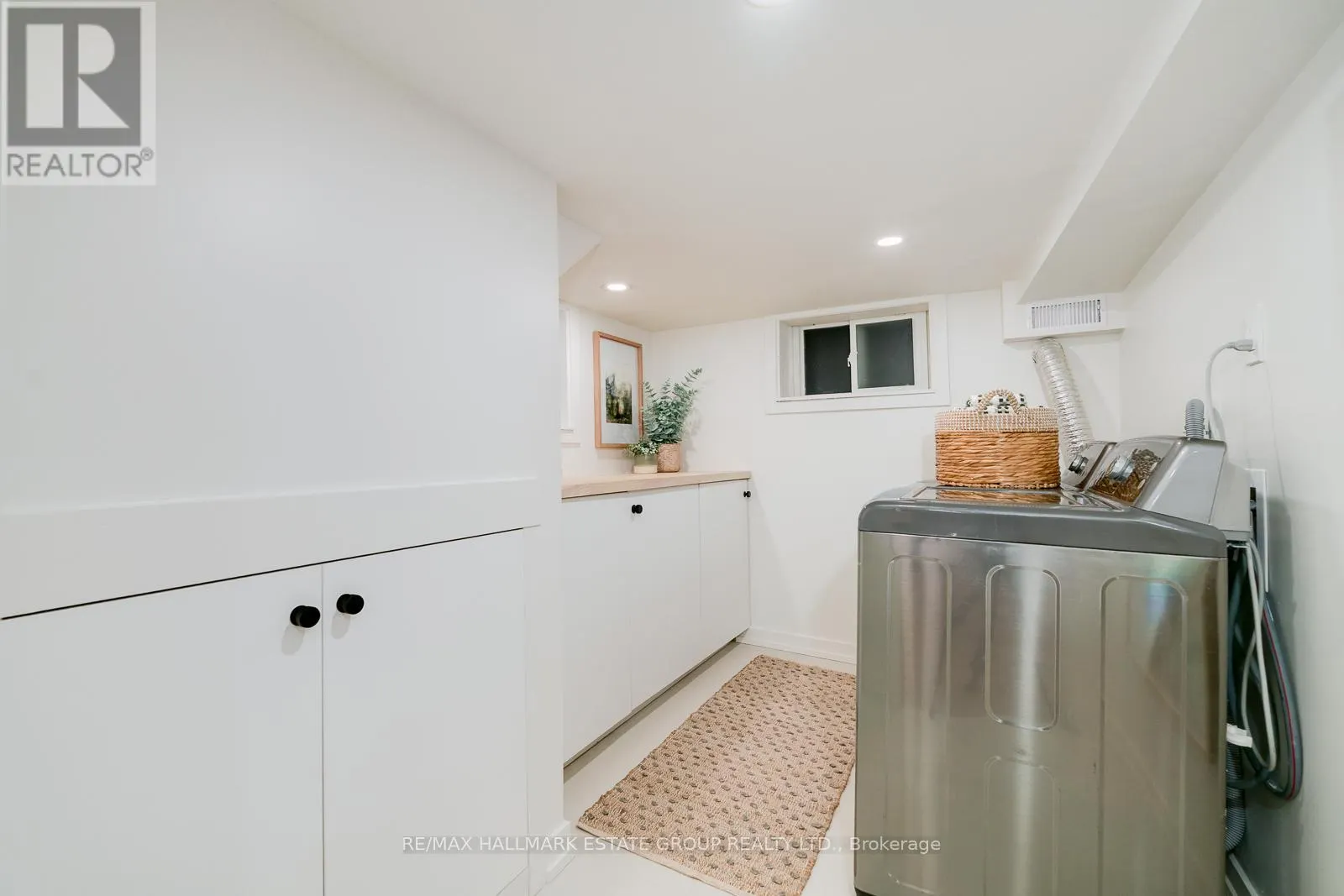 282 EARLSCOURT AVENUE