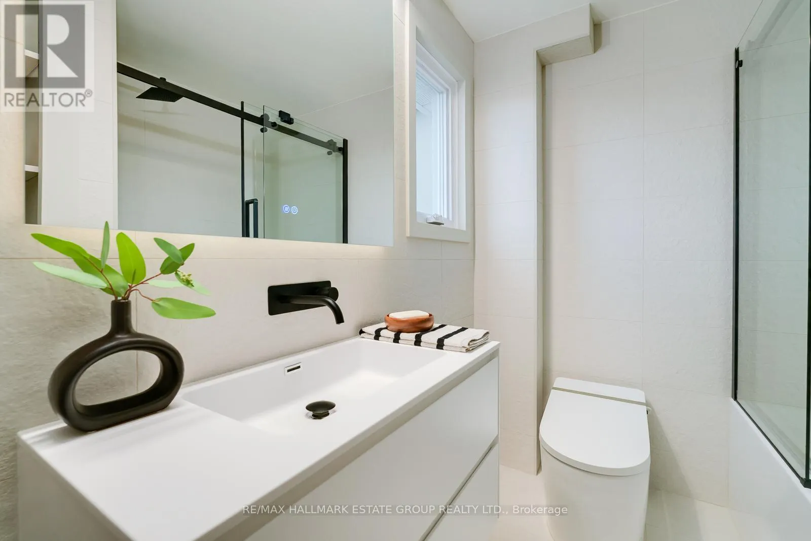 282 EARLSCOURT AVENUE