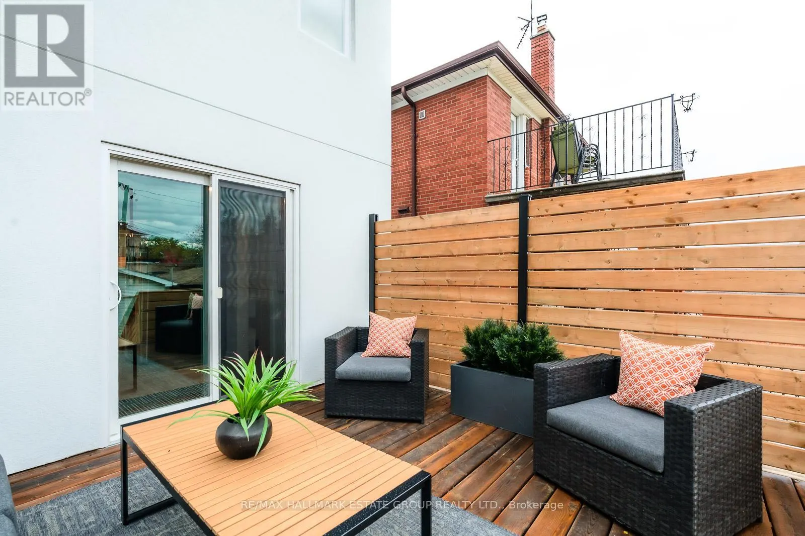 282 EARLSCOURT AVENUE