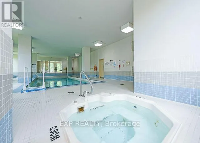 904 - 1359 RATHBURN ROAD E