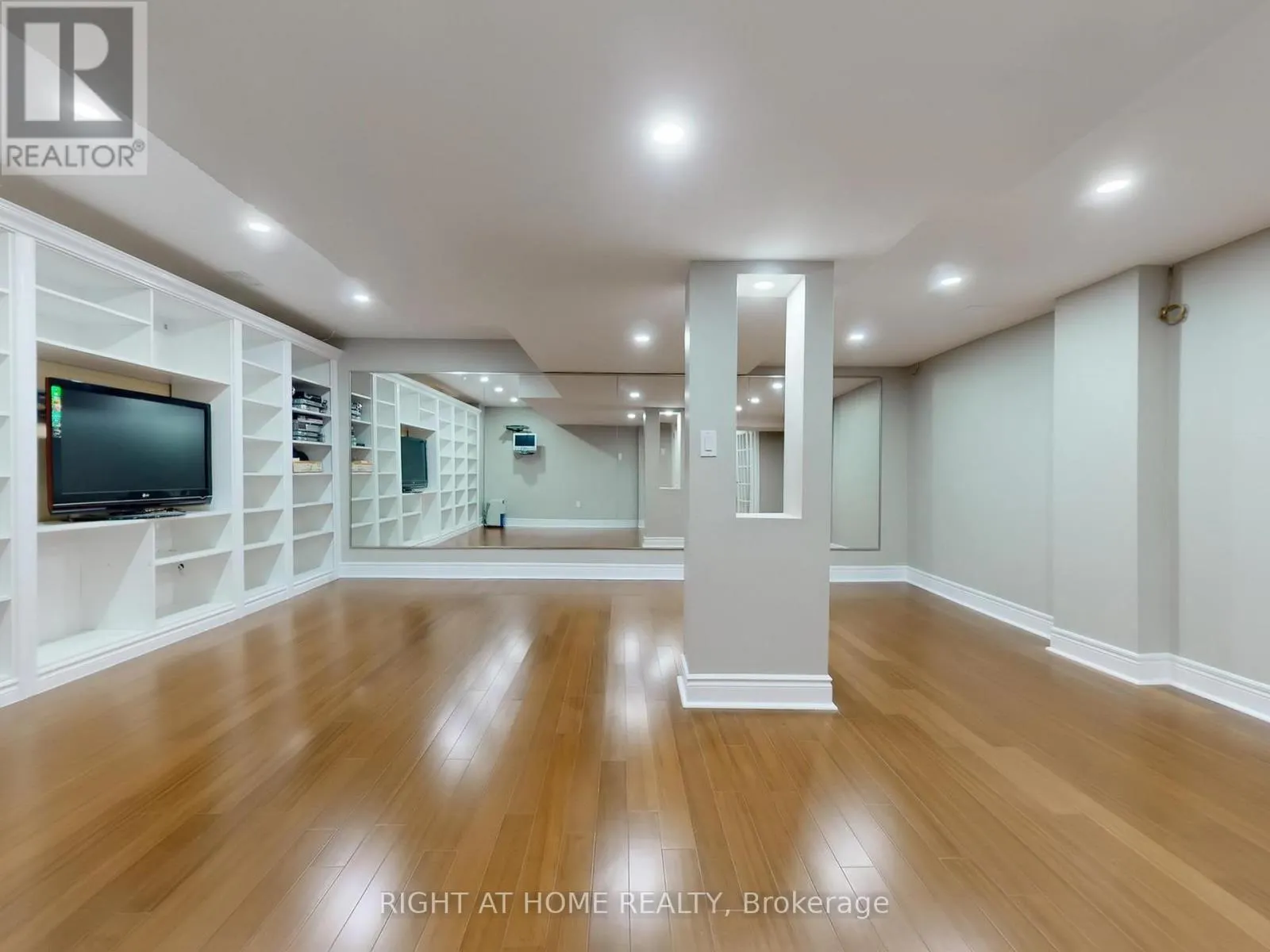 3585 STONECUTTER CRESCENT