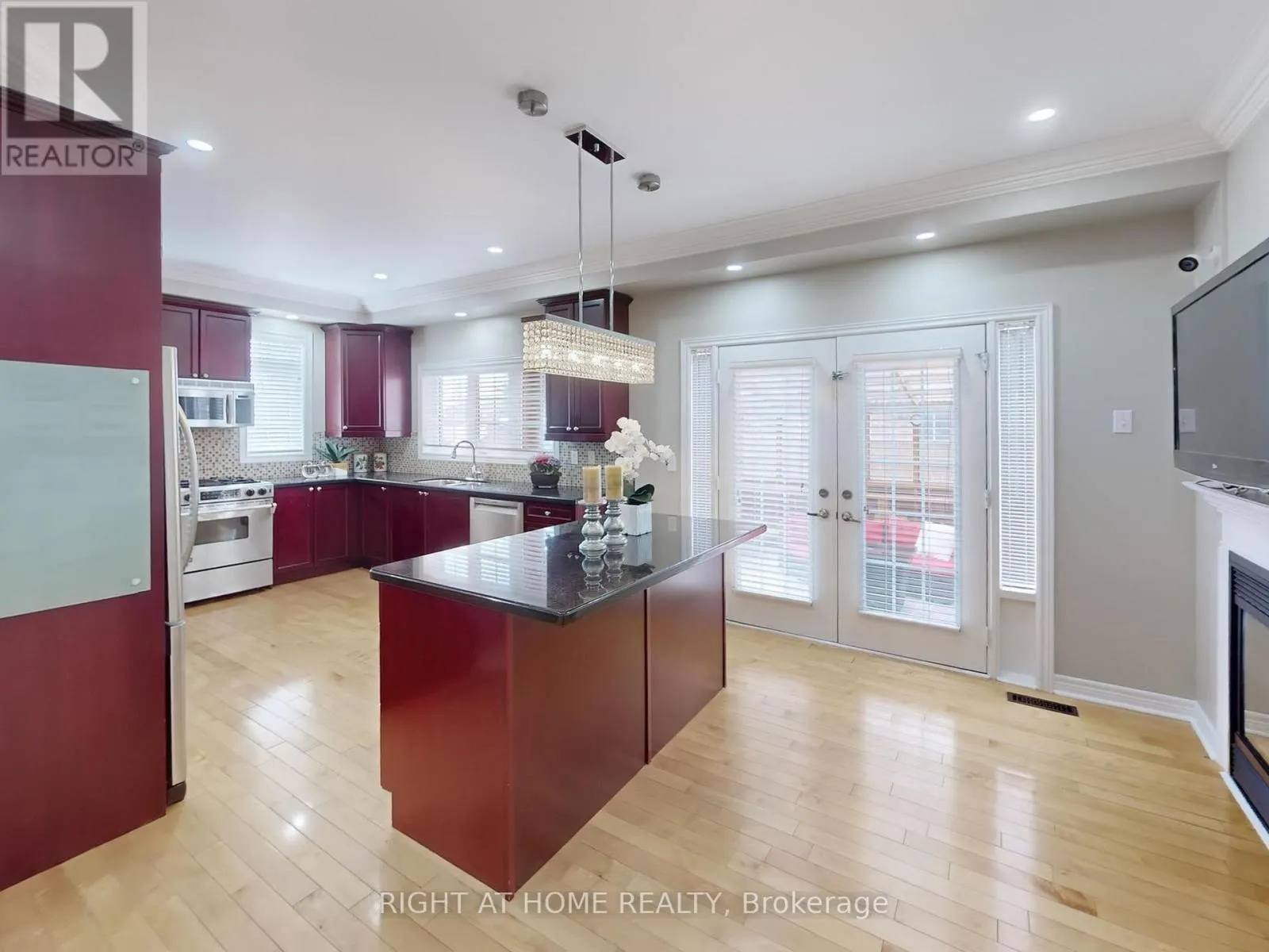 3585 STONECUTTER CRESCENT