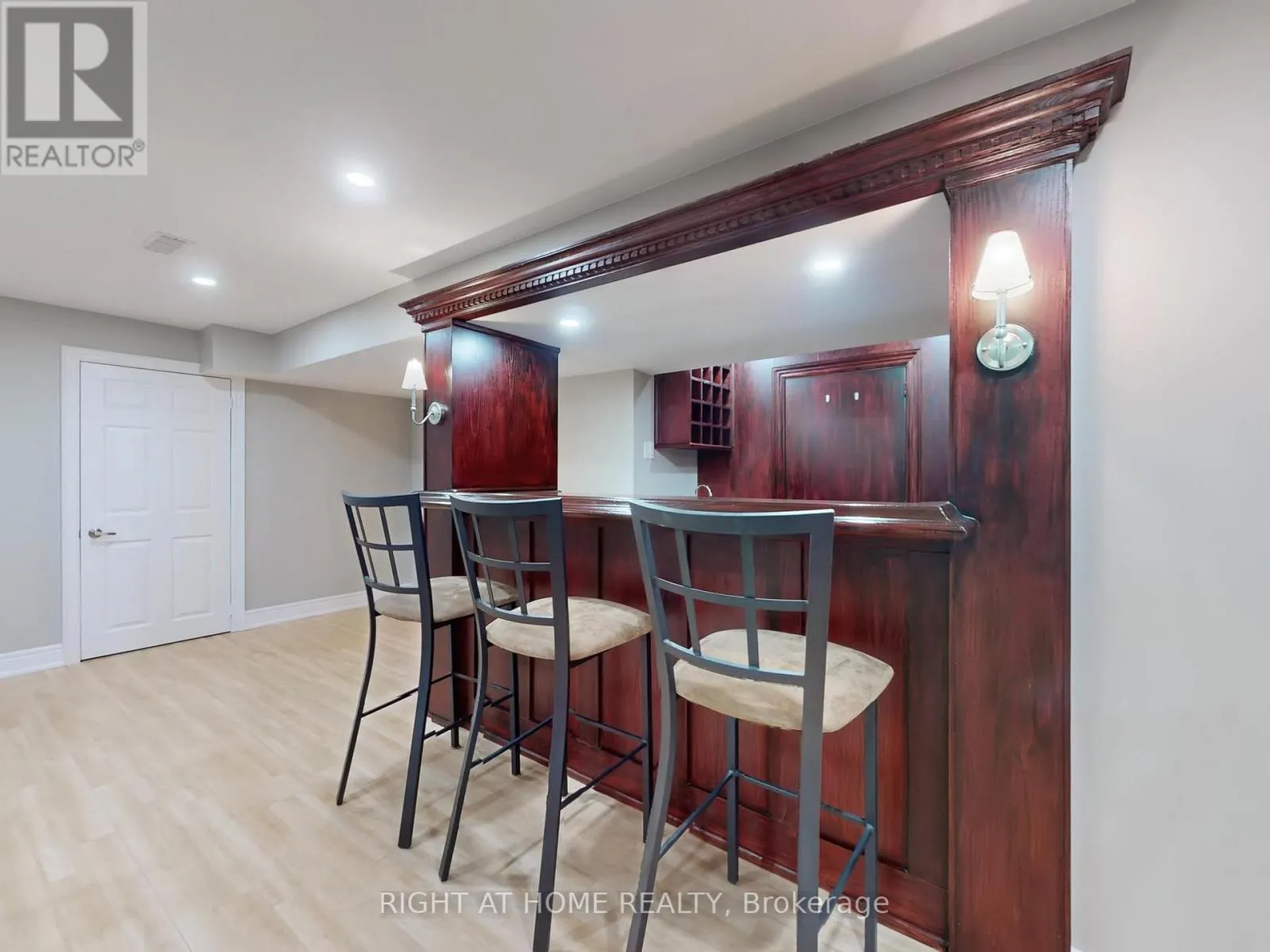 3585 STONECUTTER CRESCENT