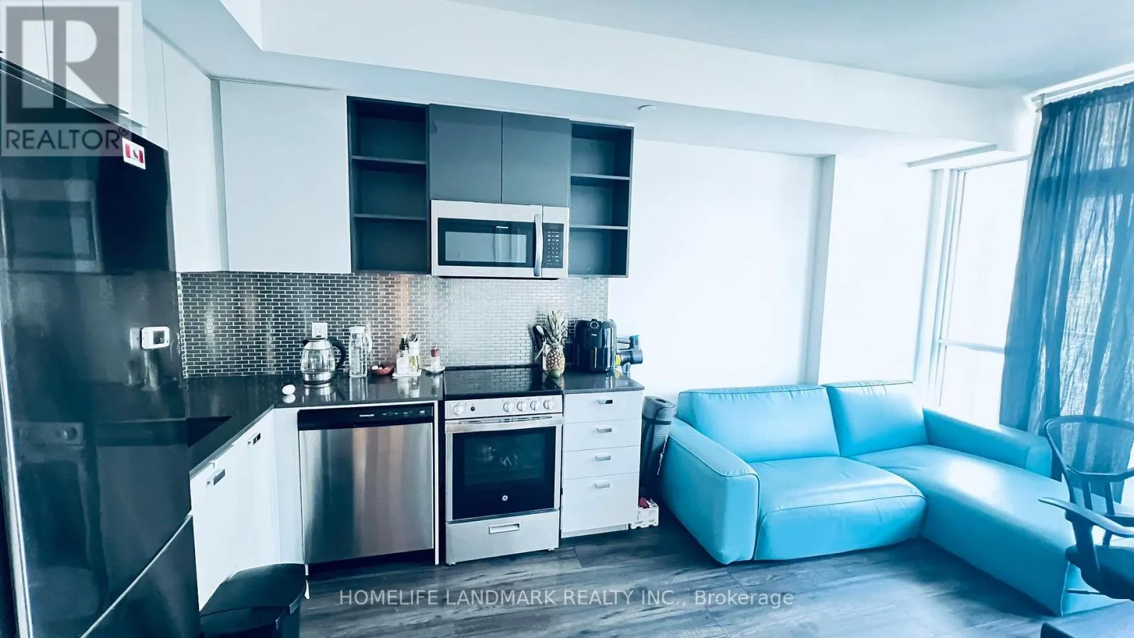 314 - 10 DE BOERS DRIVE