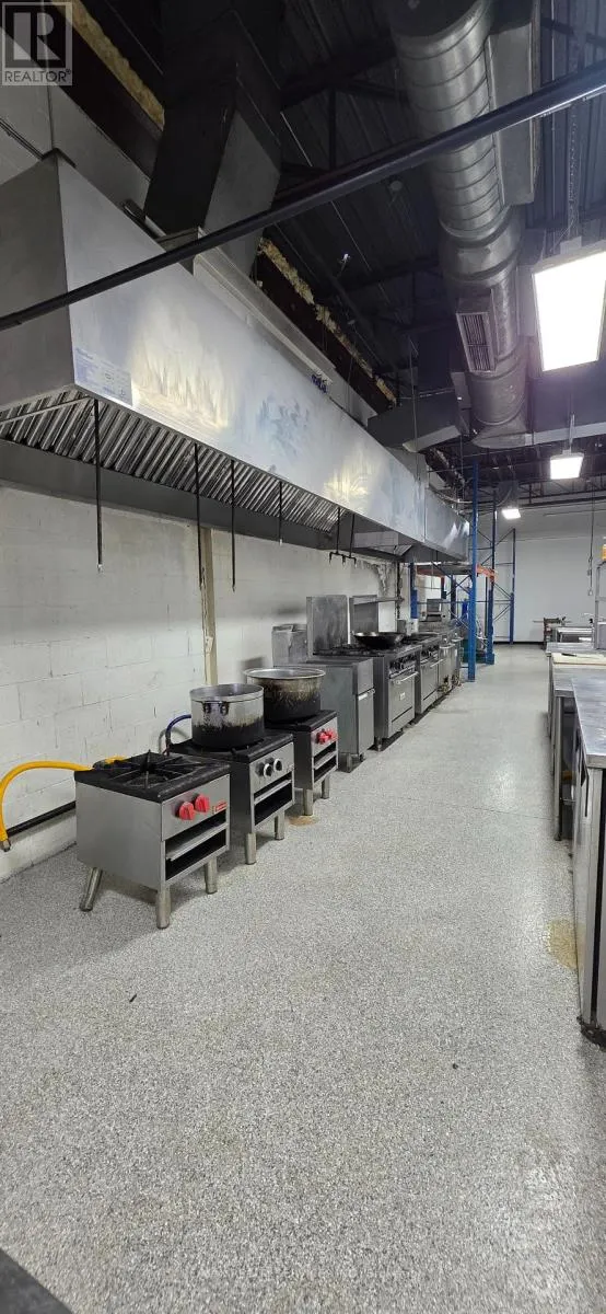 3 - 951 MARTIN GROVE ROAD