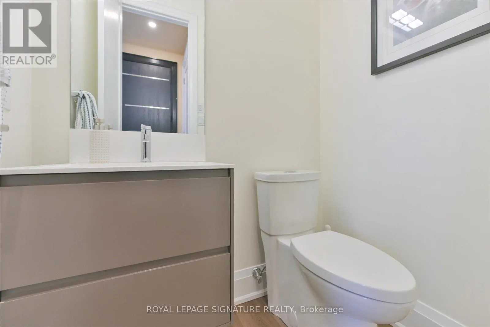 1 - 115 HIGH STREET W