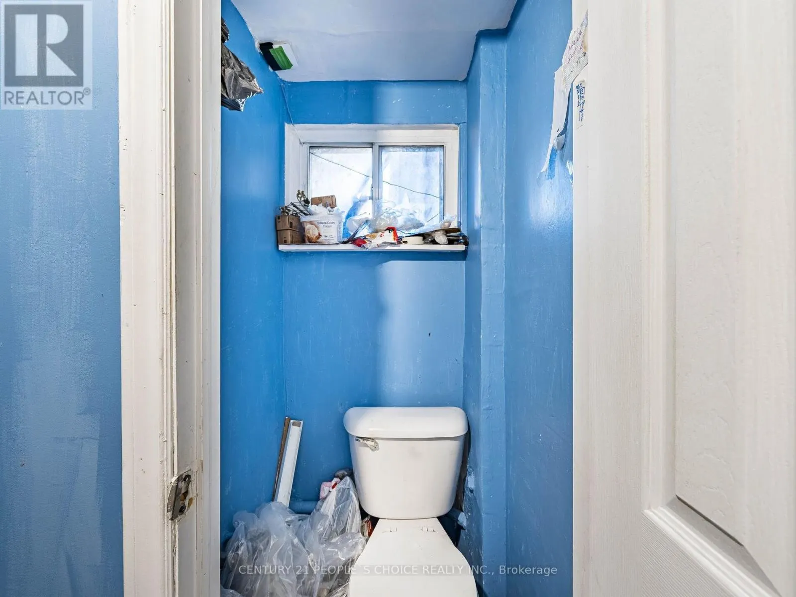 2 - 242 JOHN GARLAND BOULEVARD