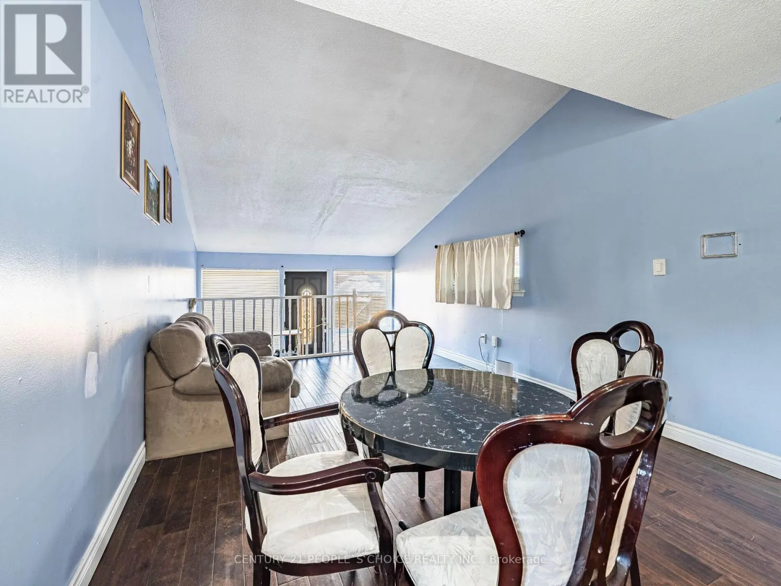 2 - 242 JOHN GARLAND BOULEVARD