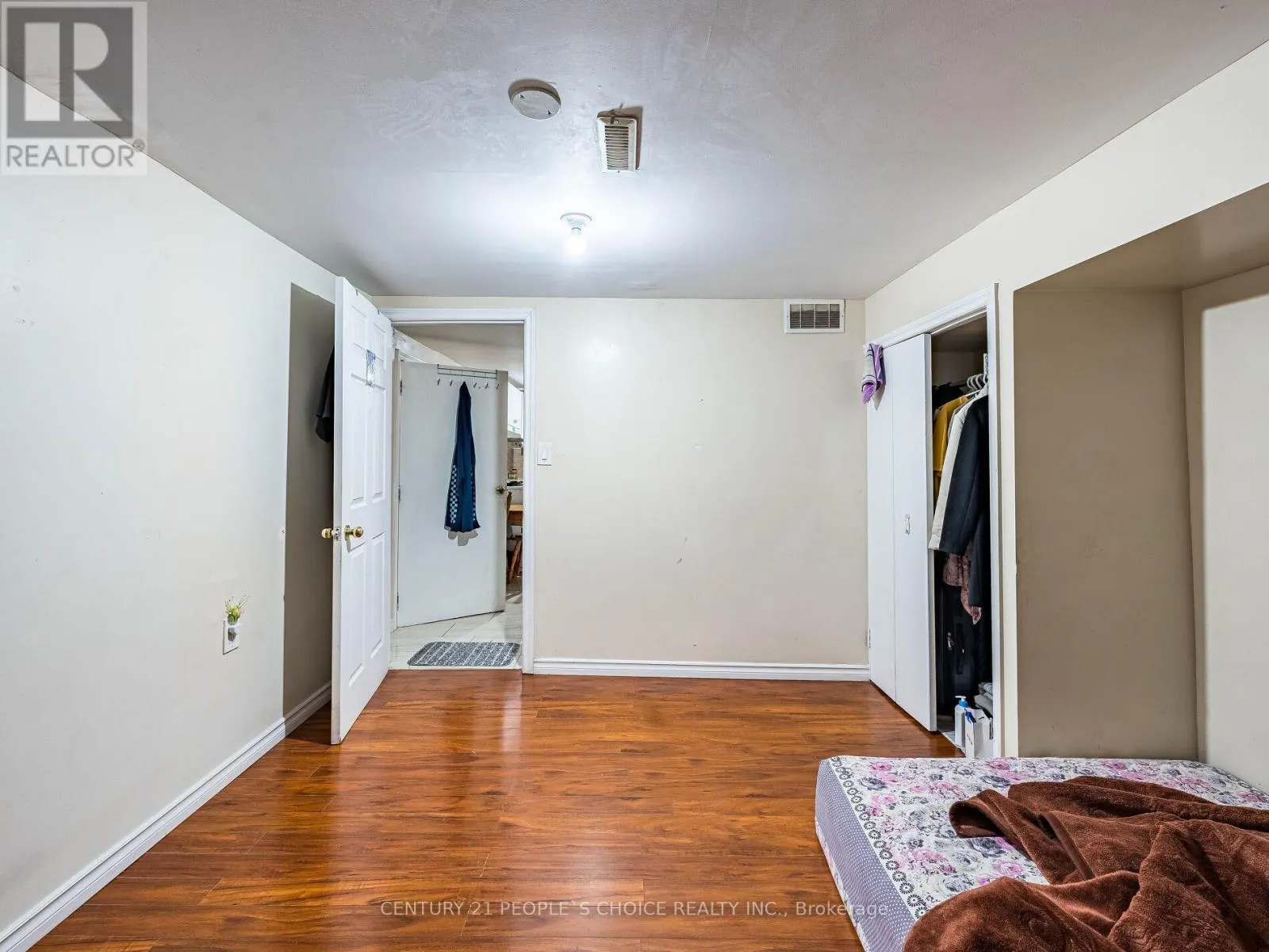 2 - 242 JOHN GARLAND BOULEVARD