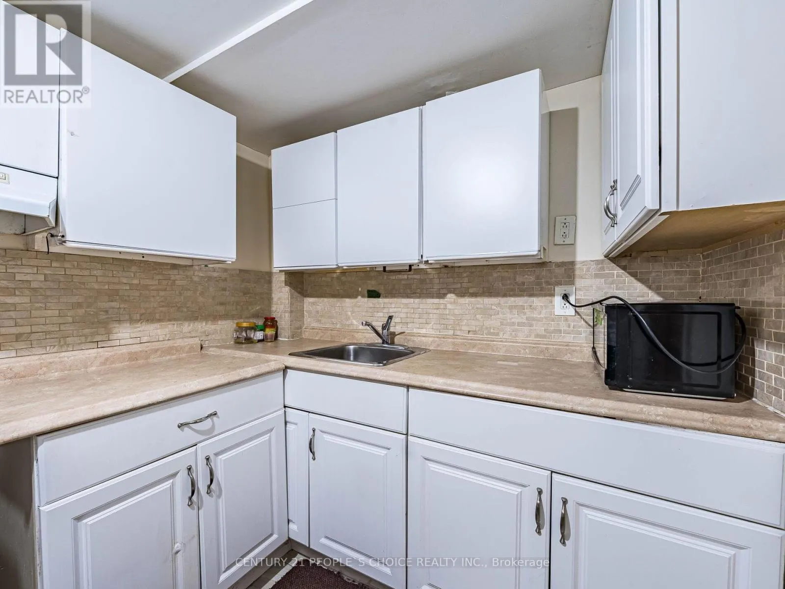 2 - 242 JOHN GARLAND BOULEVARD